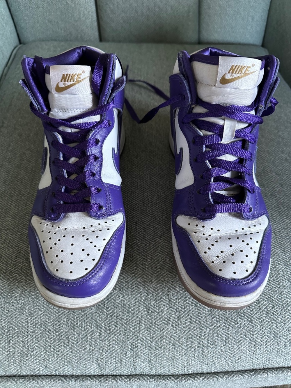 High-top Nike Dunks